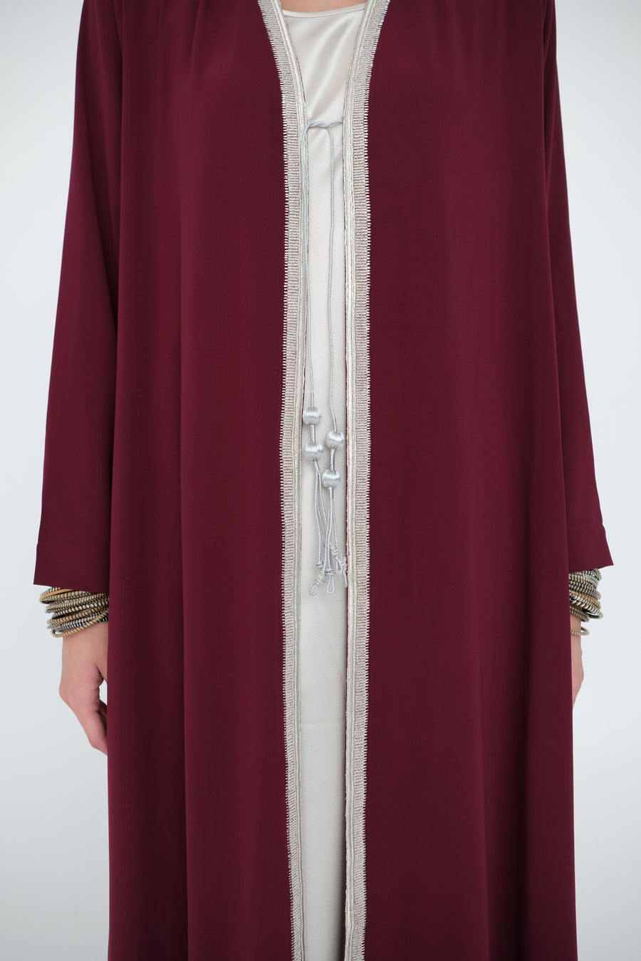 MINIMAL BISHT