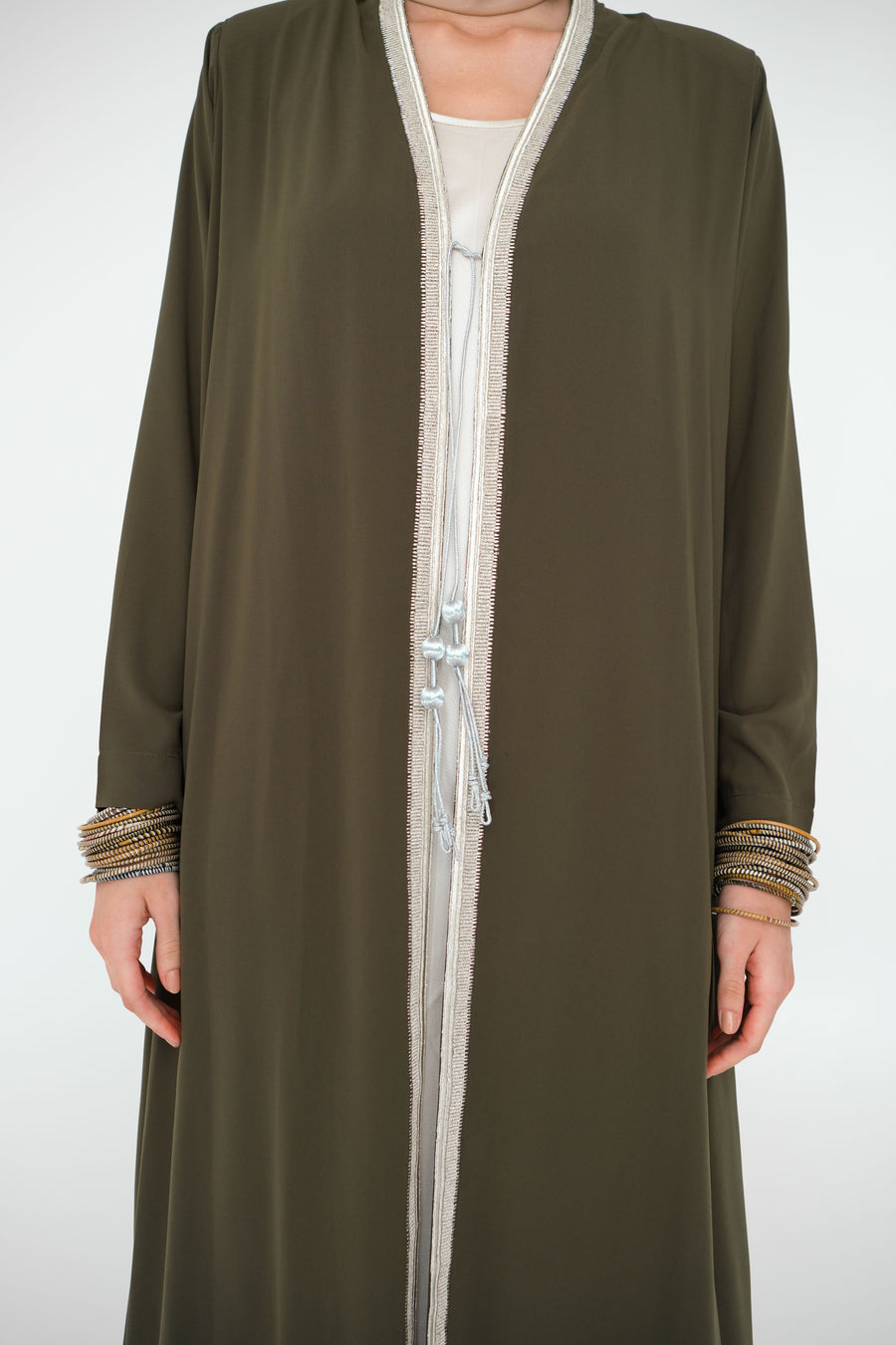 MINIMAL BISHT