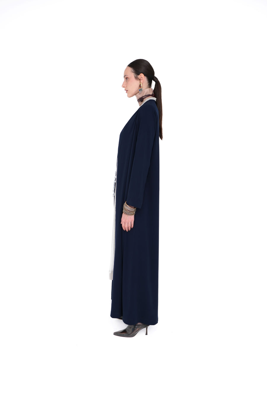 MINIMAL BISHT