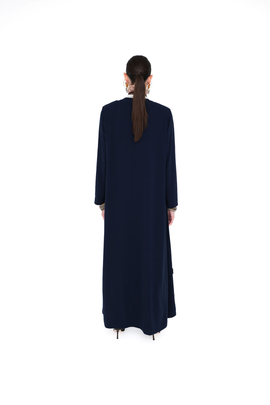 MINIMAL BISHT