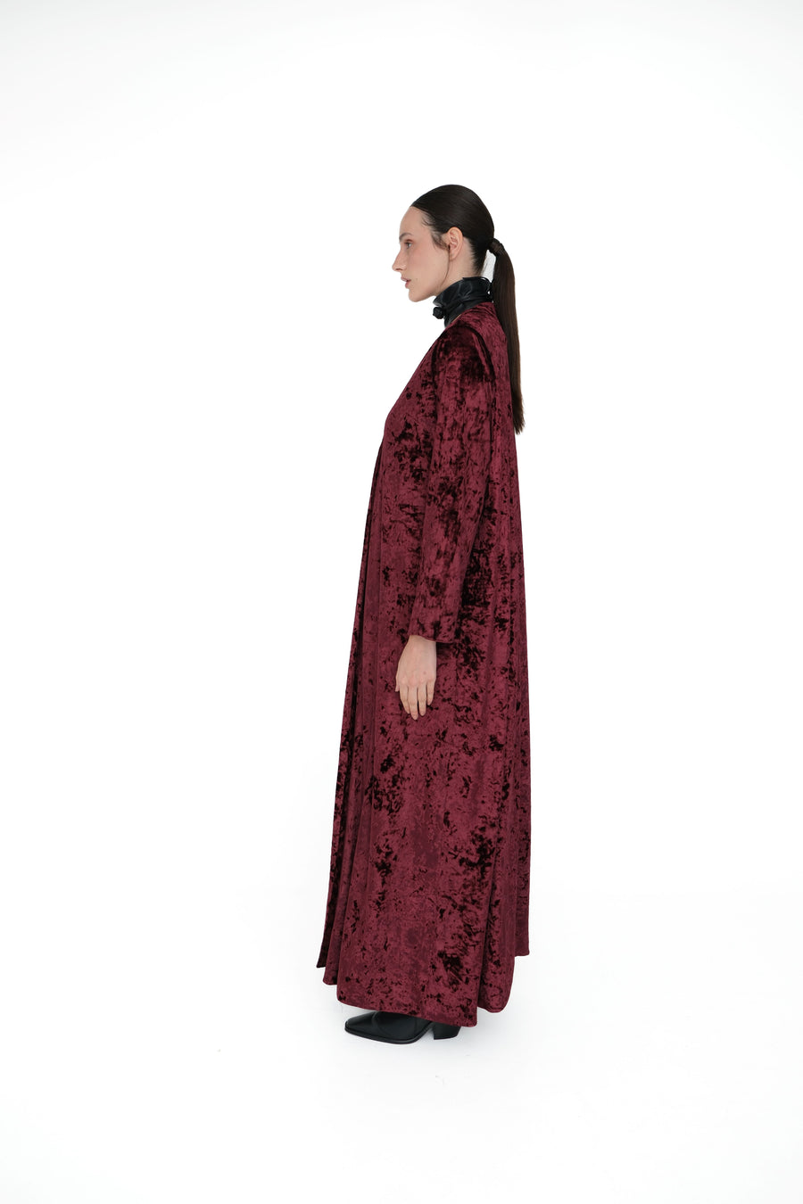 CRUSHED VELVET ABAYA