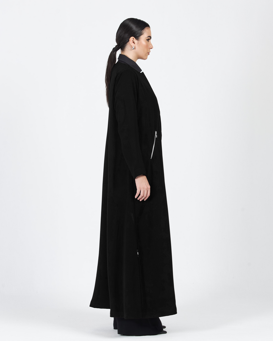 DIAGONAL ZIPPER POCKET ABAYA