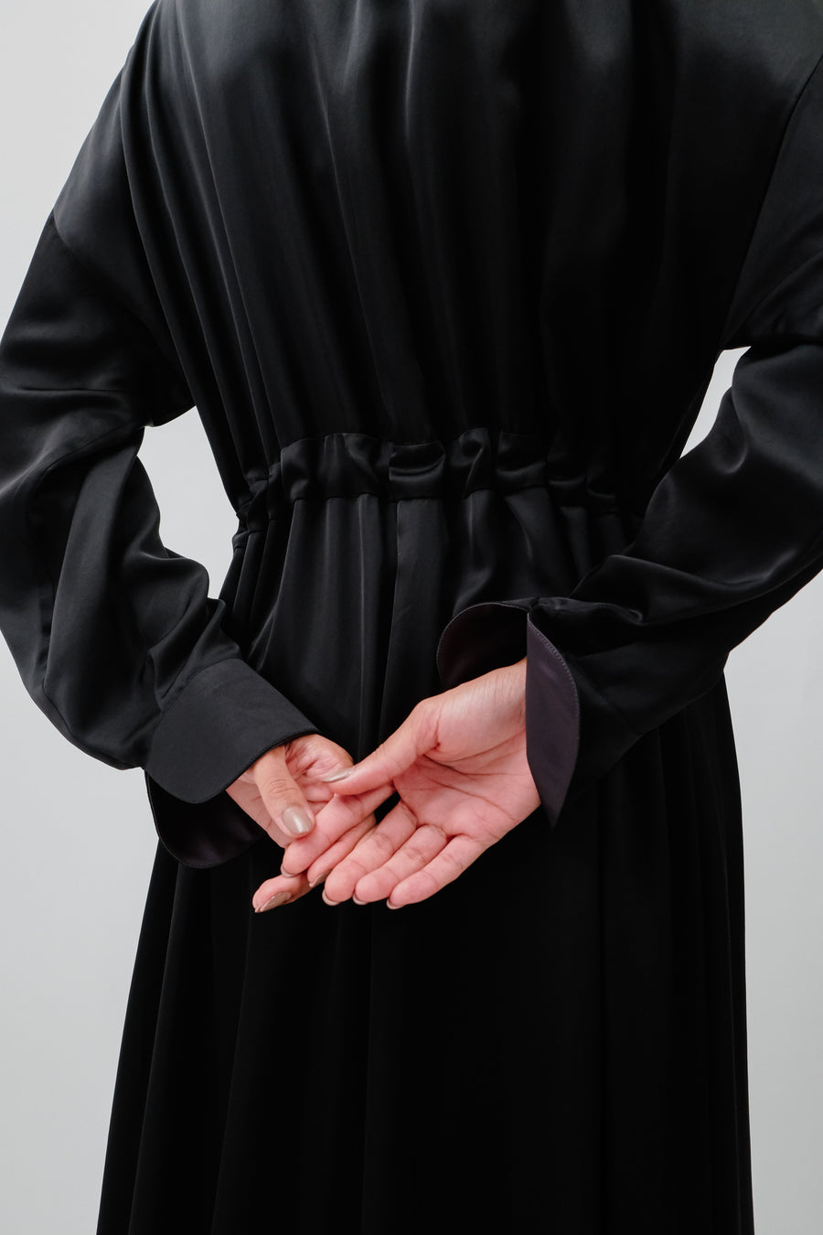 THE DRAWSTRING ABAYA