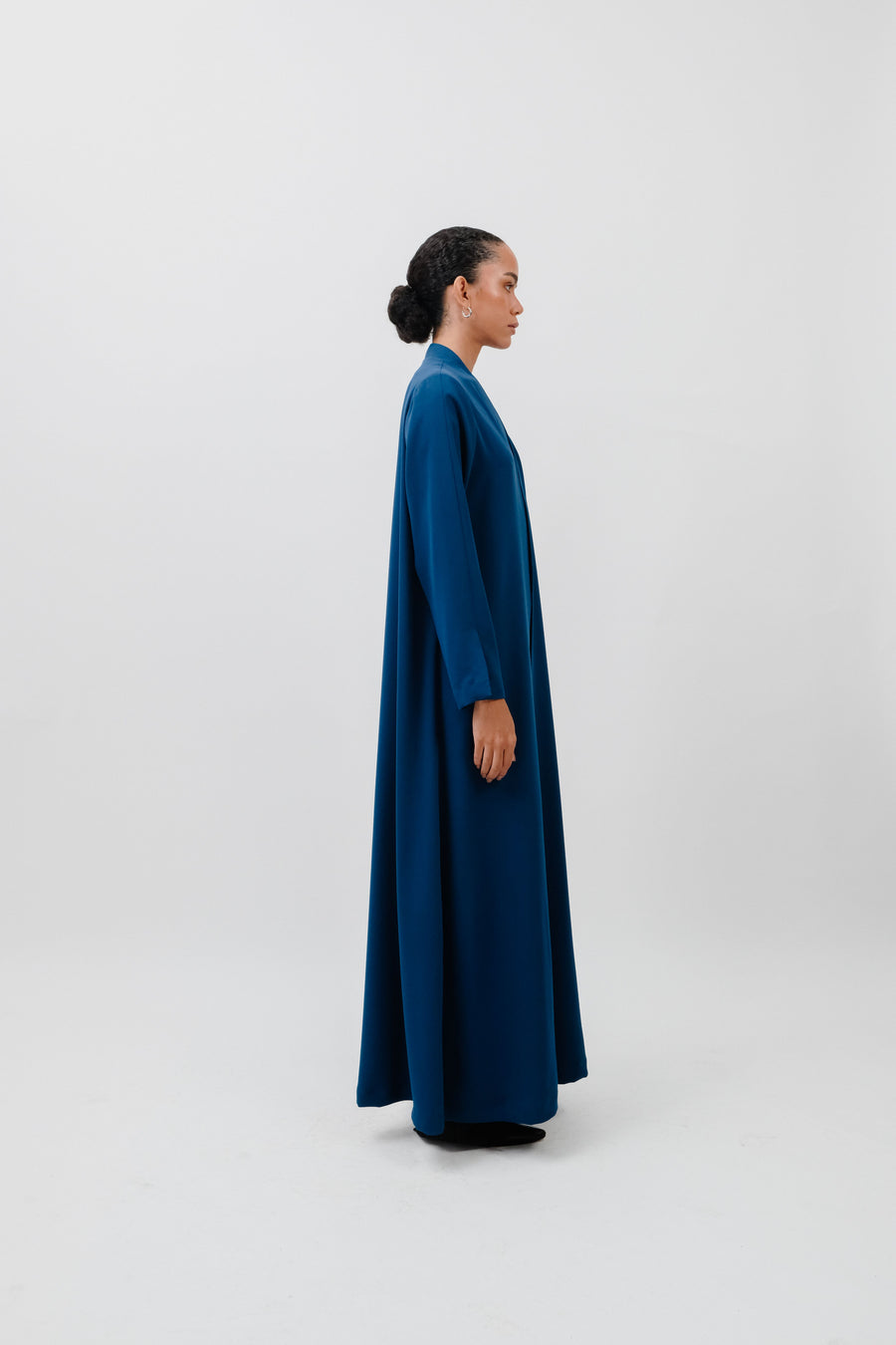 OFFSET SLIT ABAYA