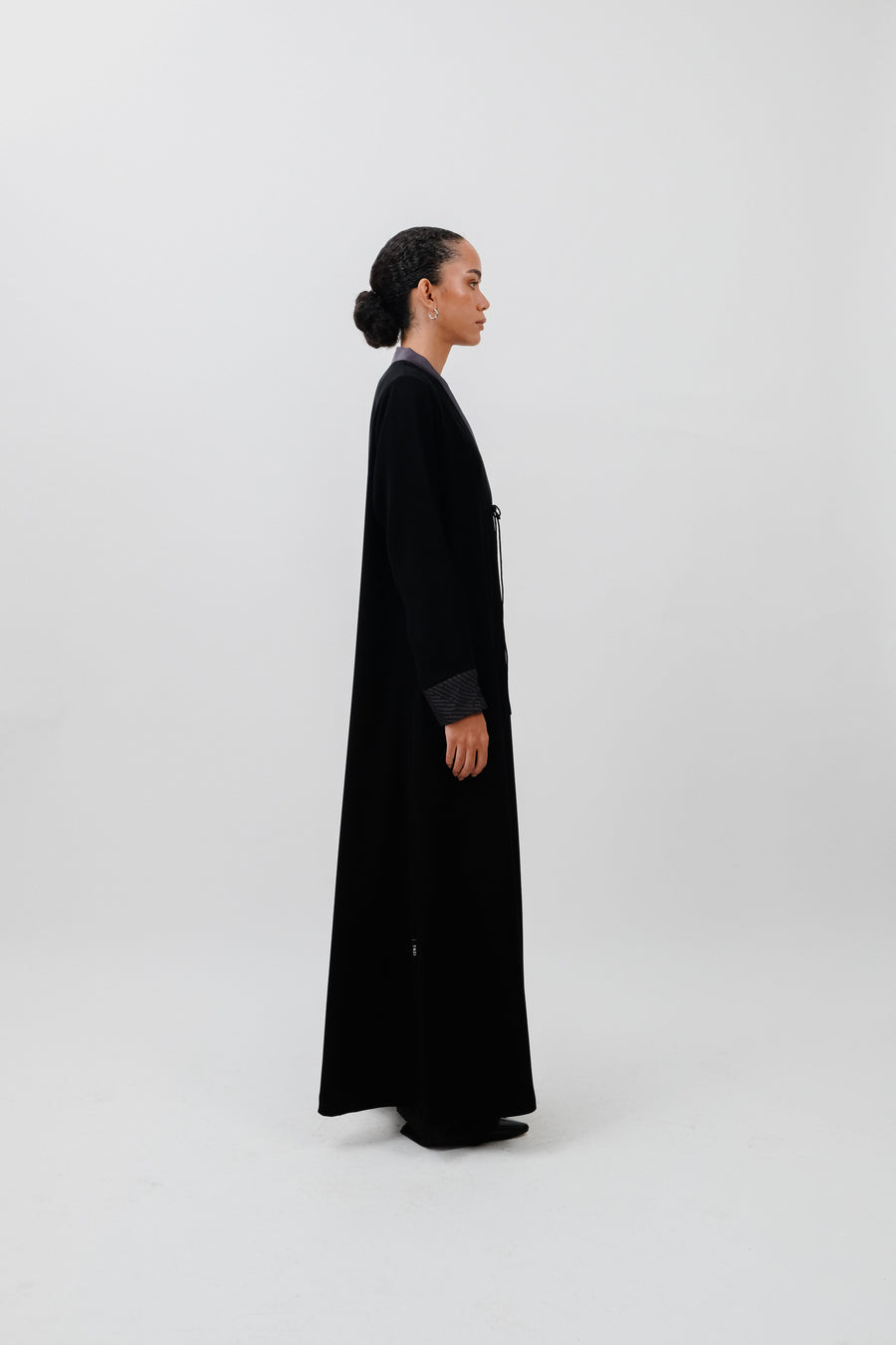 THE FINGERPRINT TIE ABAYA