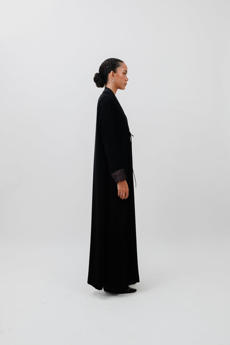 THE FINGERPRINT TIE ABAYA