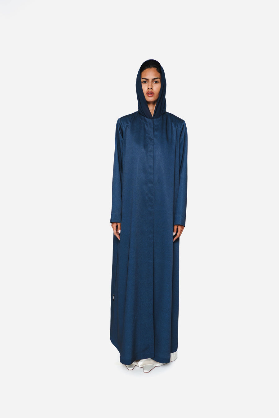 ROUND-NECKLINE PADDED SHOULDERS
