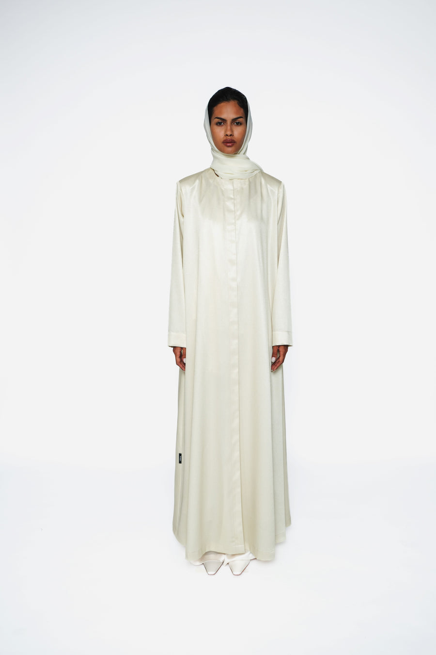 ROUND-NECKLINE PADDED SHOULDERS