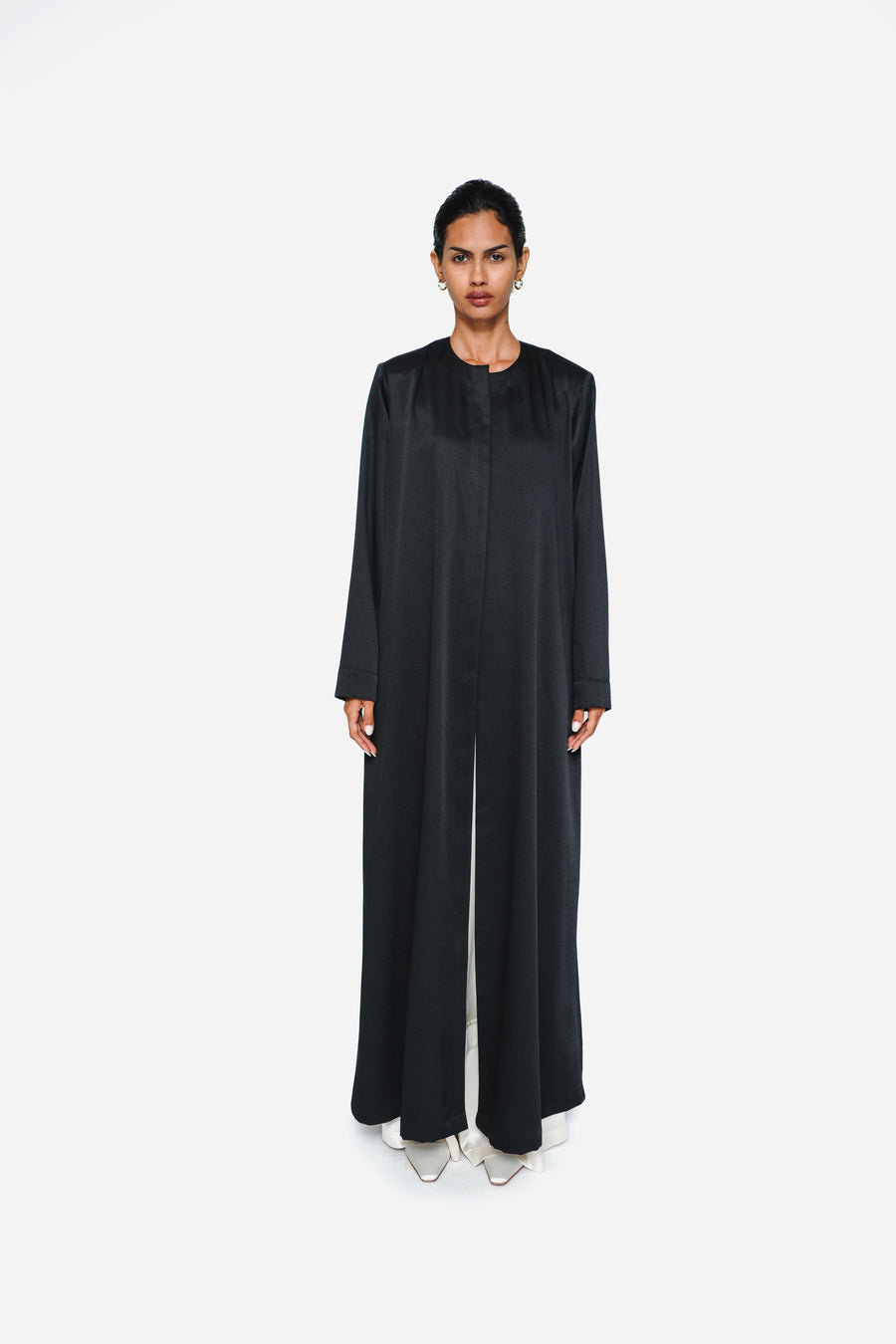 ROUND-NECKLINE PADDED SHOULDERS