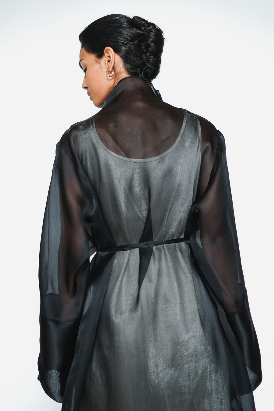 THE ORGANZA ROBE