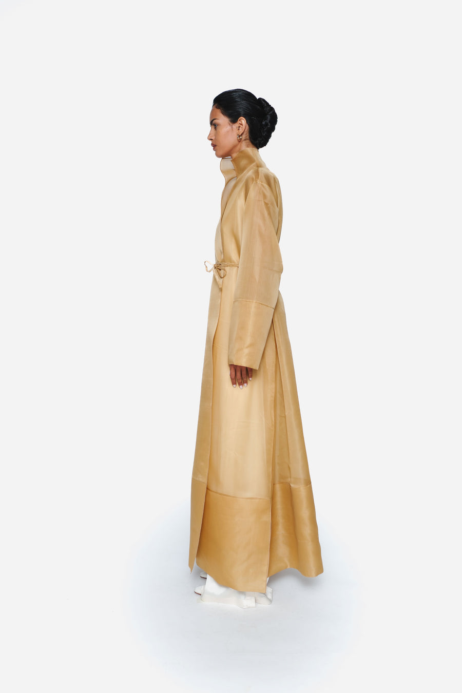 THE ORGANZA ROBE