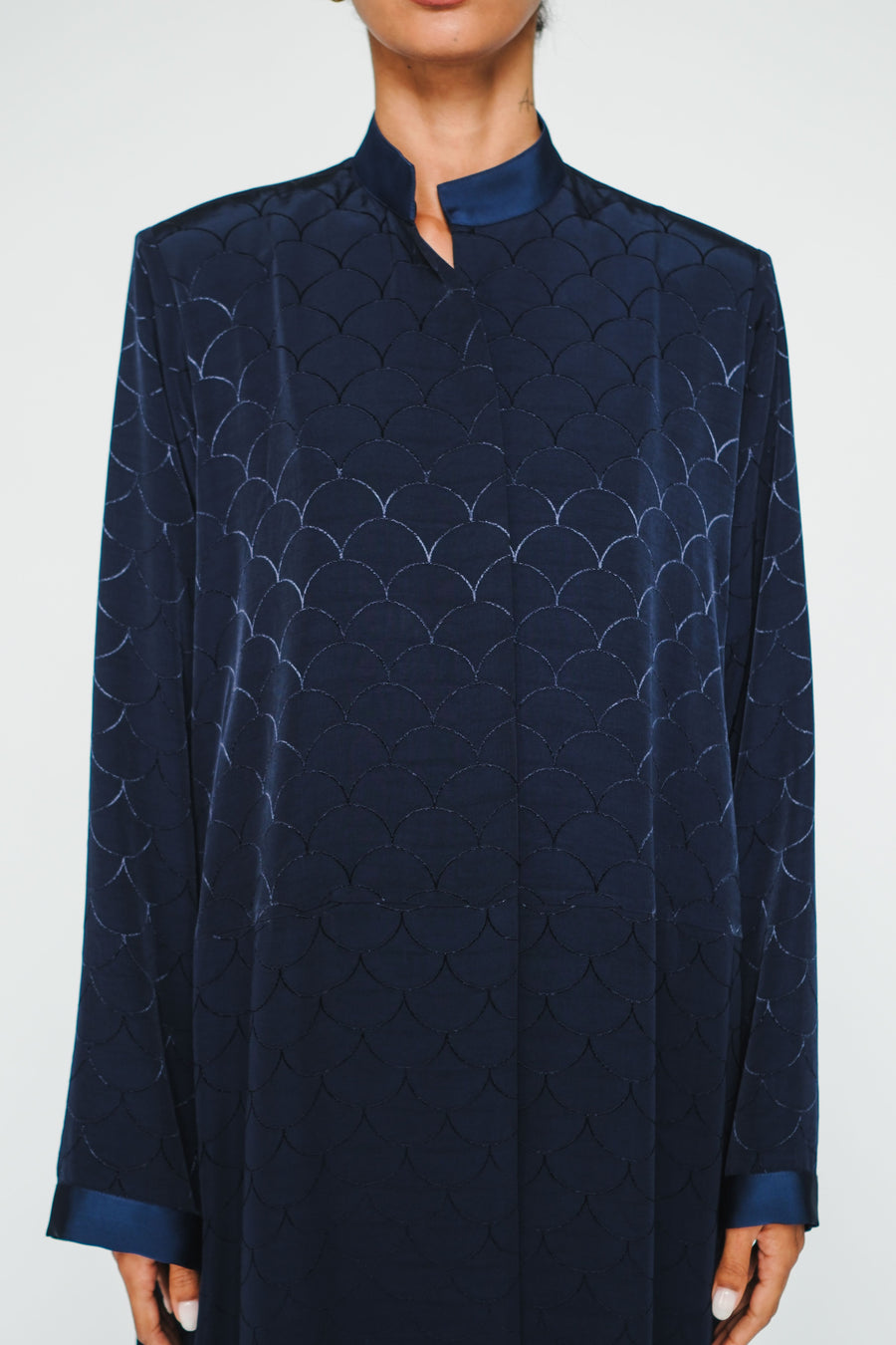 INVERTED SEMI-CIRCLE ABAYA
