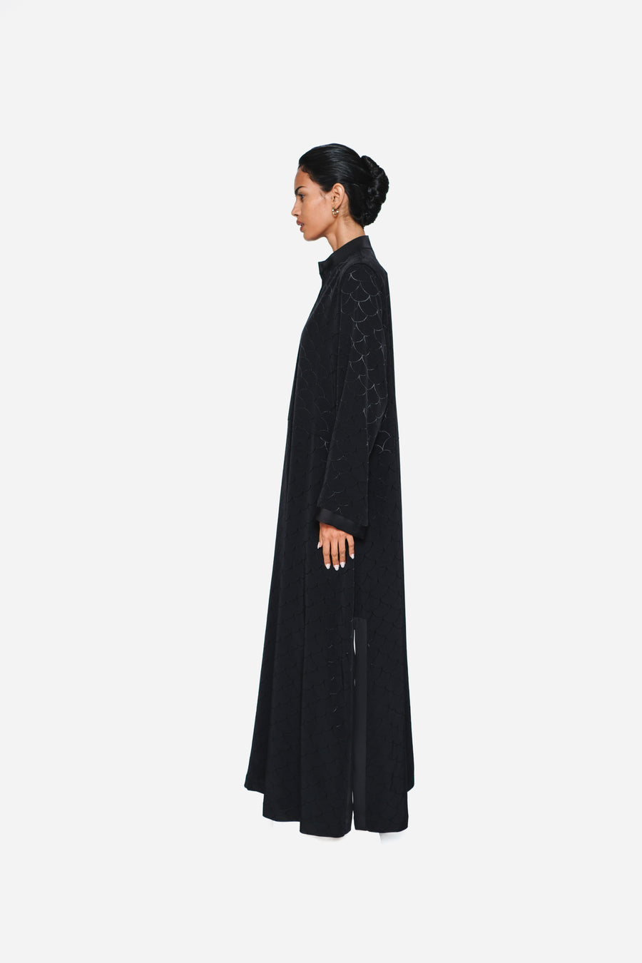 INVERTED SEMI-CIRCLE ABAYA
