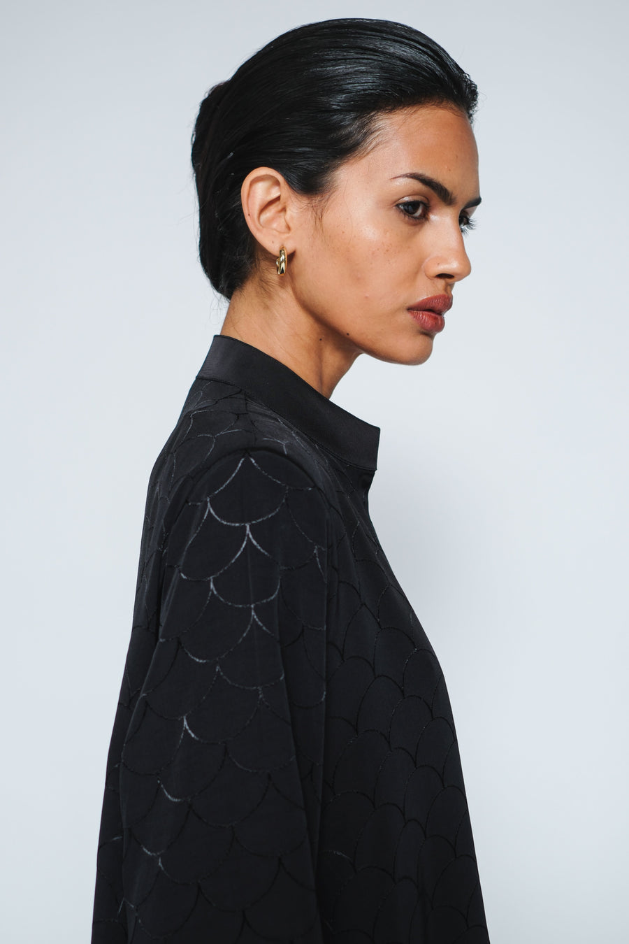 INVERTED SEMI-CIRCLE ABAYA