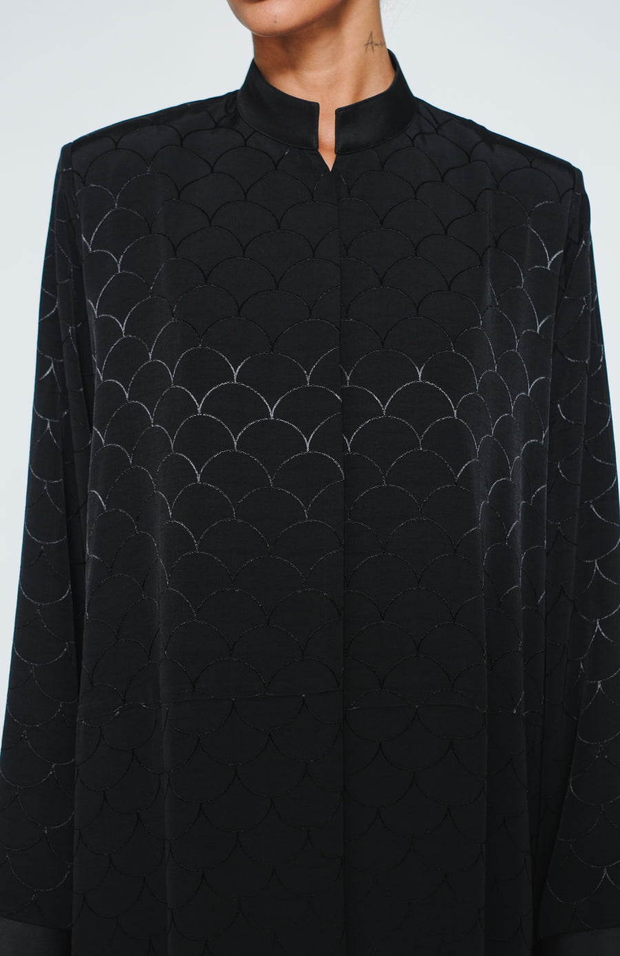 INVERTED SEMI-CIRCLE ABAYA